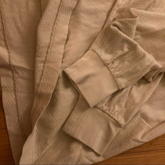 Vintage Balenciaga Golf Shirt - Picture 7 of 7